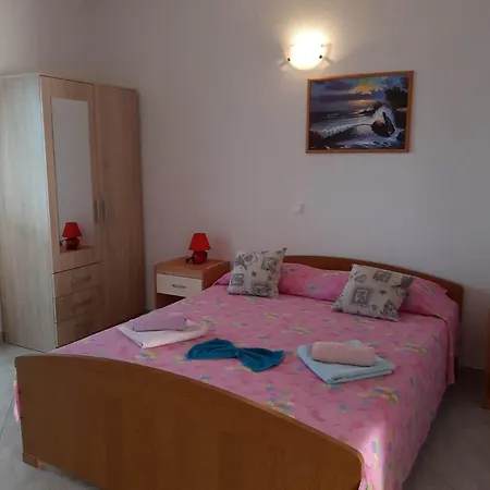 Appartement Franka Saplunara-one-bedroom With Terrace And Sea View No1 *